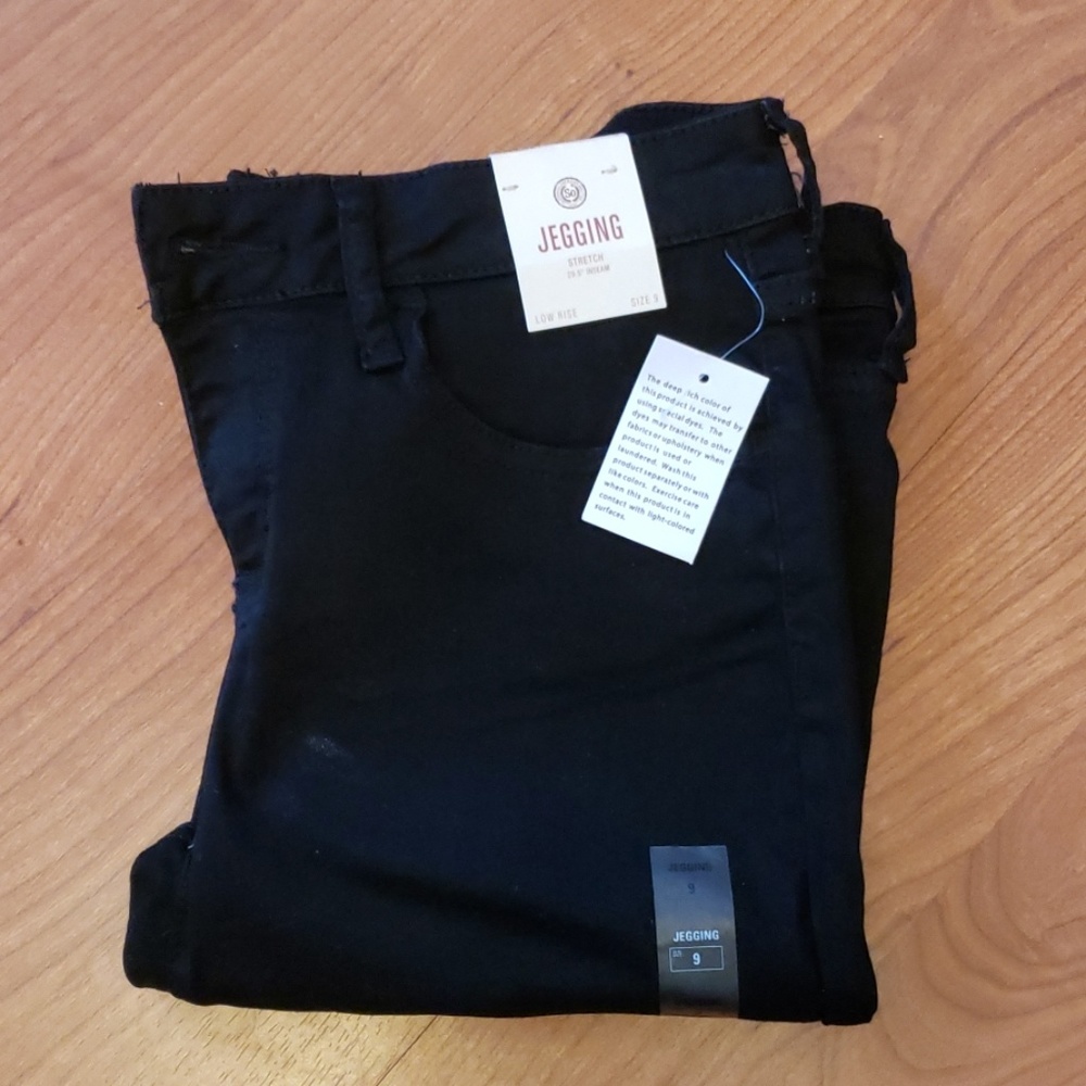 Black jeggings
